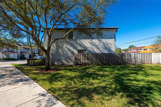 Photo - 11851 SW 80th Terrace