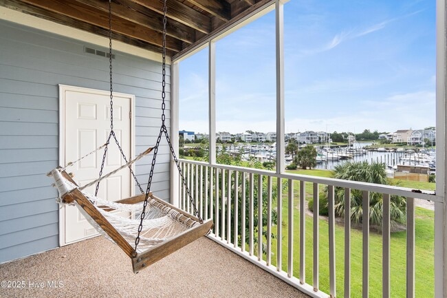 Building Photo - 2555 St James Dr SE Unit 304