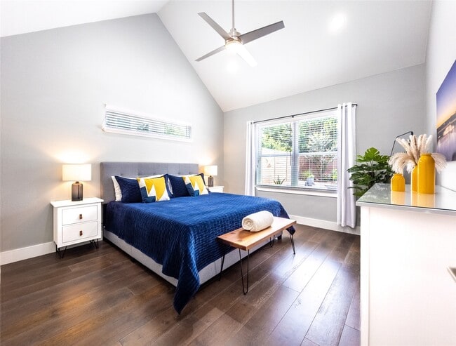 4205 Alexandria Dr