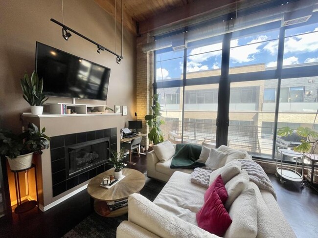 Photo - 1 bedroom in Chicago IL 60647 Unit 306