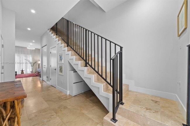 Photo - 3506 NE 166th St