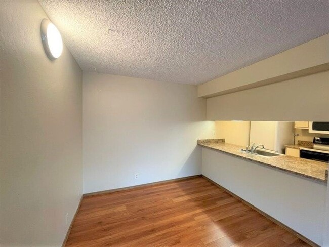 Photo - 1732 Sapling Ct