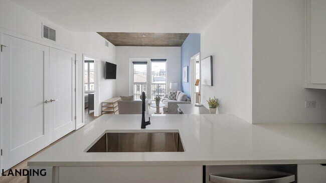 1801 Patterson St Unit 322