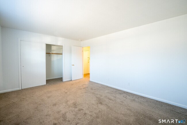 Photo - 38 Enid St Unidad APT B