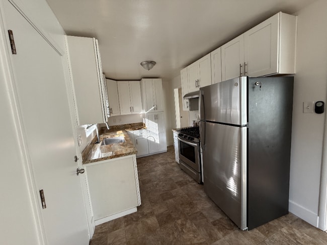 Photo - 1327 Ashby Ave Unit A