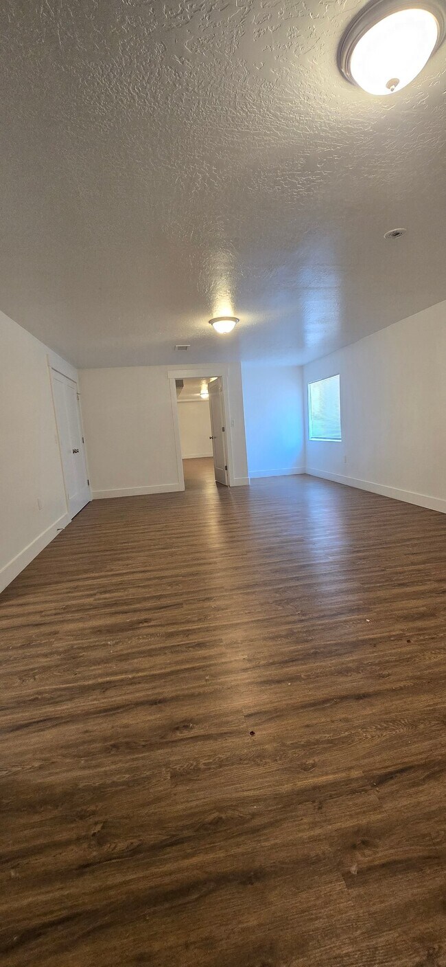 Photo - 8814 Daisy View Ln