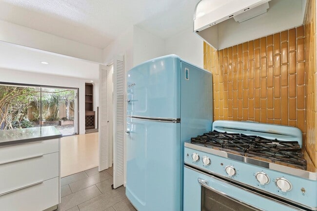 Photo - 2071 Holly Branch Ct