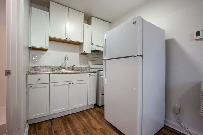 Photo - 2415 E Street Unit #7