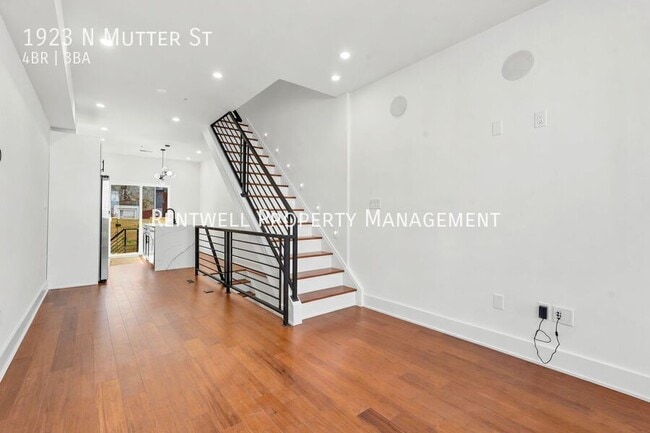 Photo - 1923 Mutter St