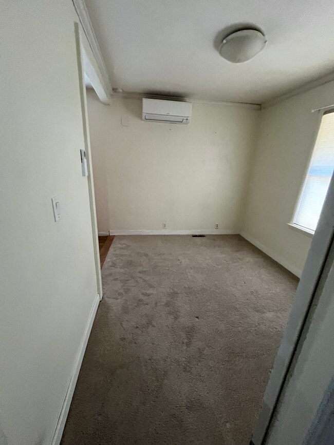 Photo - 10909 Linden Ave N Unit Linden House A