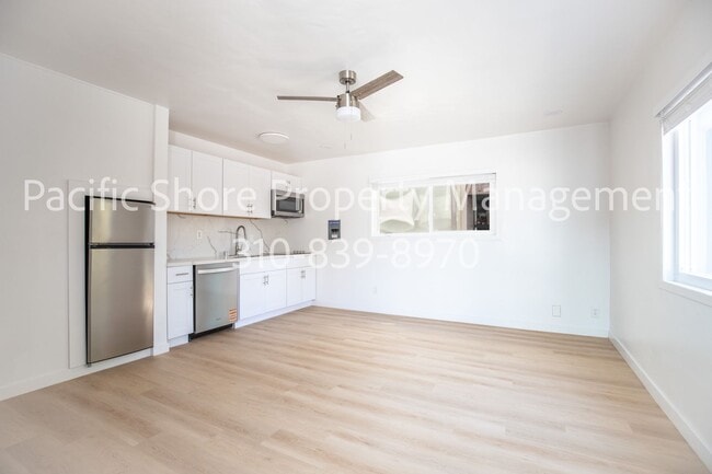 Building Photo - 24 27th Pl Unit 1 Rental