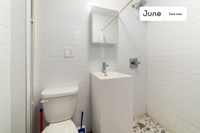 Photo - 95 E 7th St Unit 13