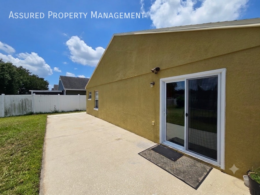 Photo - 1121 Great Shady Ln