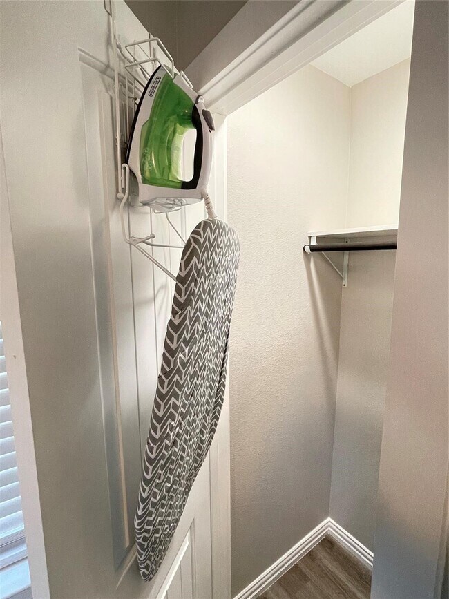 Photo - 4322 Alconbury Ln Unidad 3