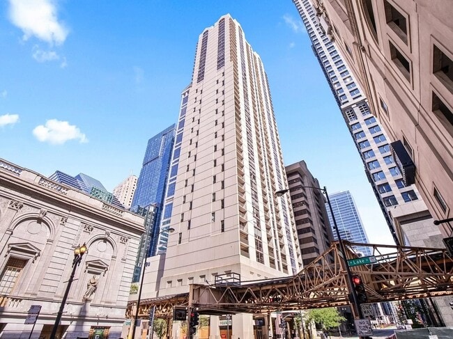 Photo - 200 N Dearborn St Condo Unit 2202