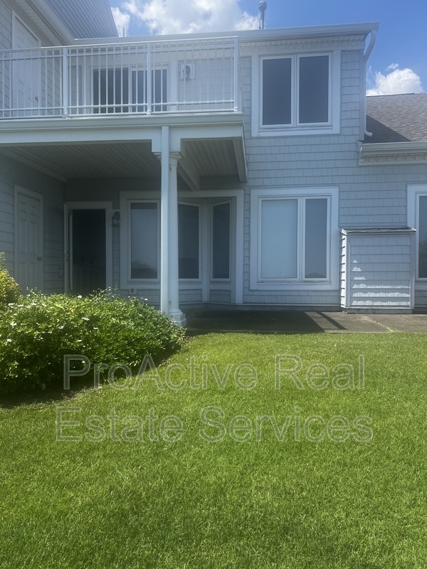 Building Photo - 9468 Bay Front Dr Rental