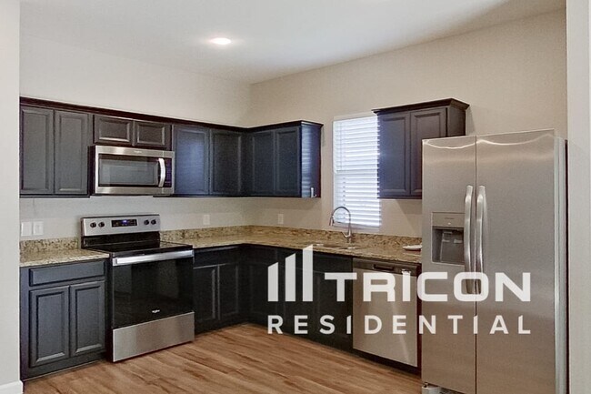 Photo - 1914 Rodeo Dr