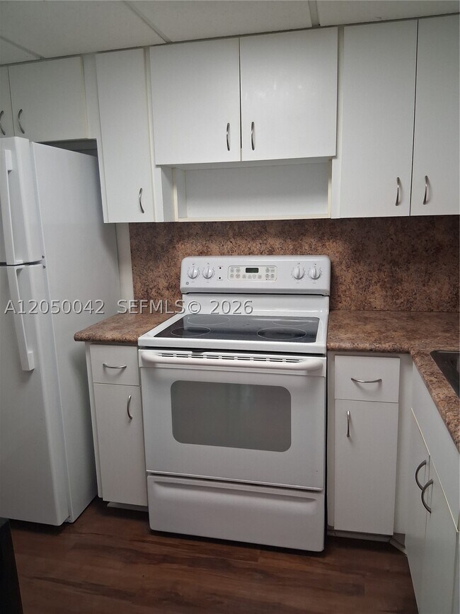 Photo - 8315 SW 72nd Ave Unit 303B
