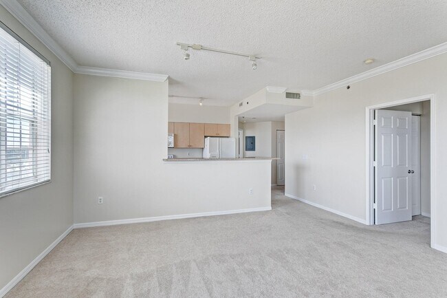 Photo - 616 Clearwater Park Rd Unidad 602