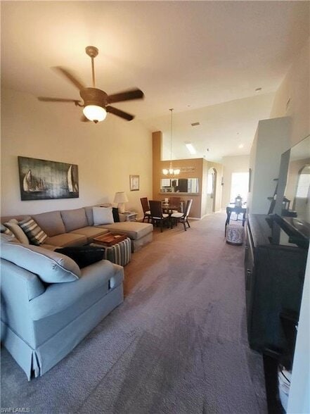 6605 Huntington Lakes Cir