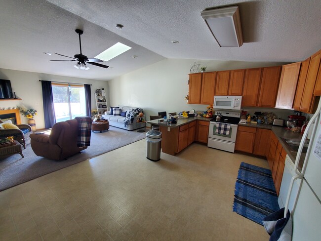 Photo - 117A Hialeah St