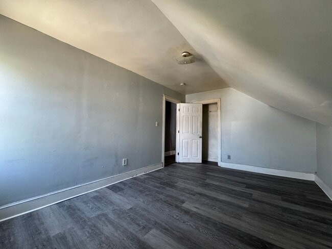 508 Chalkstone Ave Unit 3