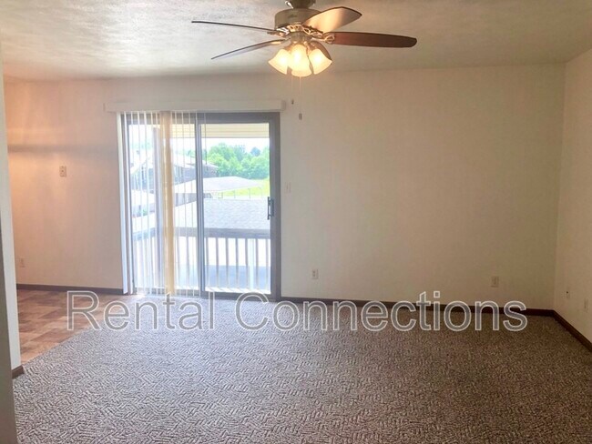 Photo - 500 E College St Unit A4