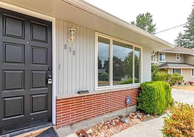 Photo - Beautiful 3 Bedroom Home on Spacious Lot in Federal Way