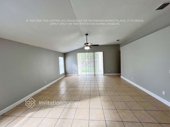 Photo - 1835 SW Dalmatian Ave