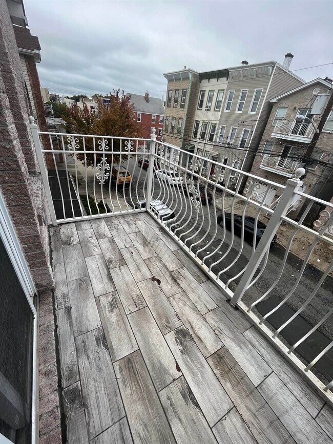 141 South St Unit 2