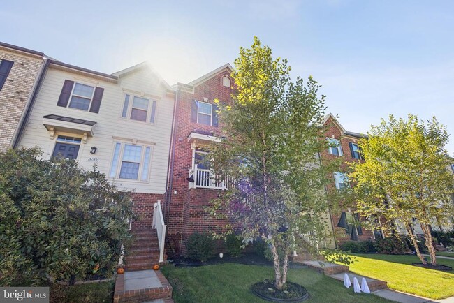 Photo - 18091 Red Cedar Rd Townhome