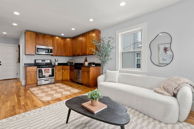 70 Linden St