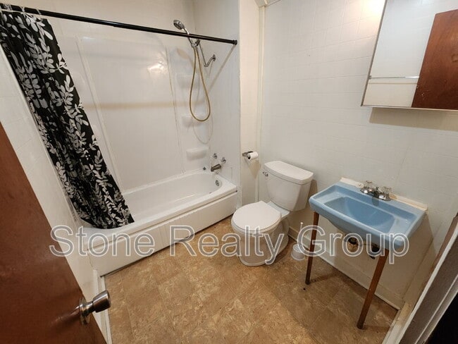 Photo - 1335 Grand Ave Unit A