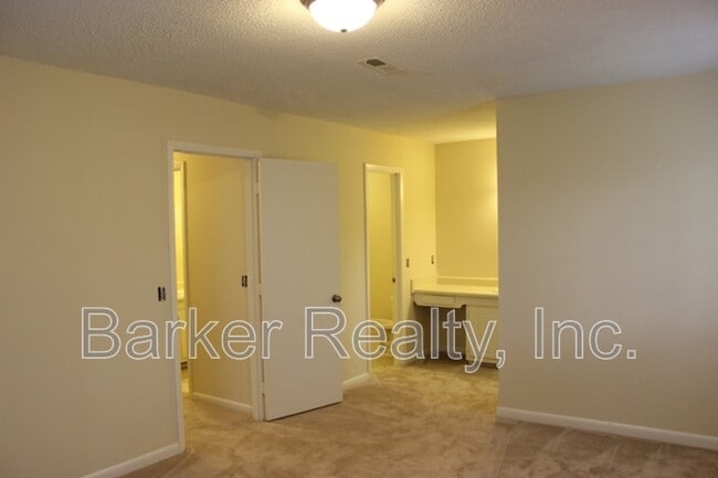 Photo - 203 E Ransom St