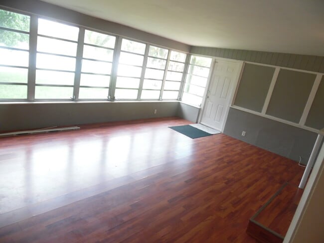 Photo - 1900 NE 157th Ter