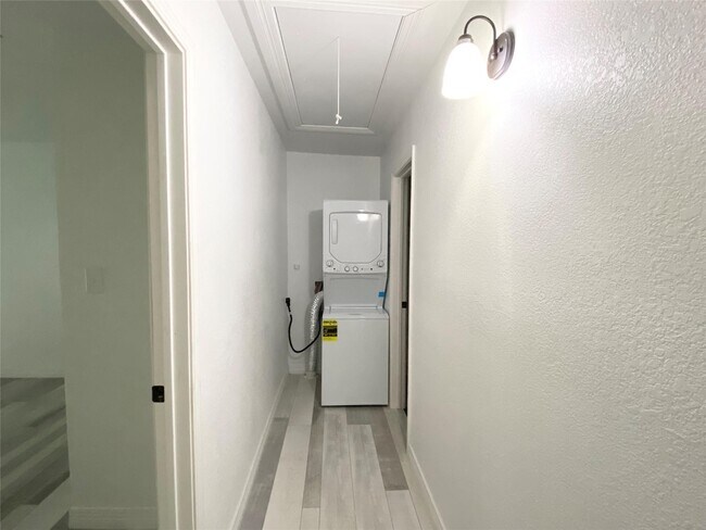 Photo - 906 Eagle Ave