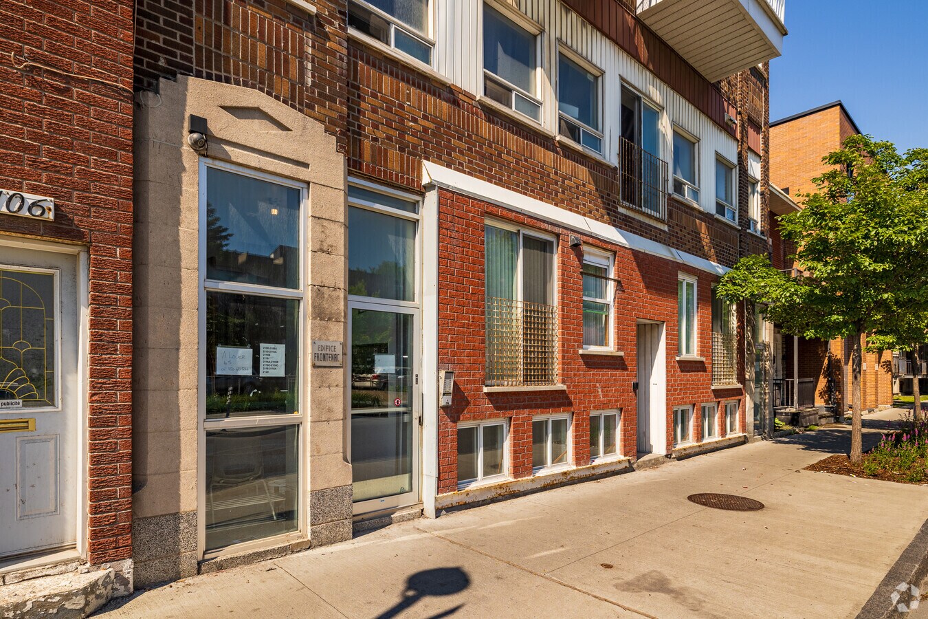 Photo - Édifice Frontenac