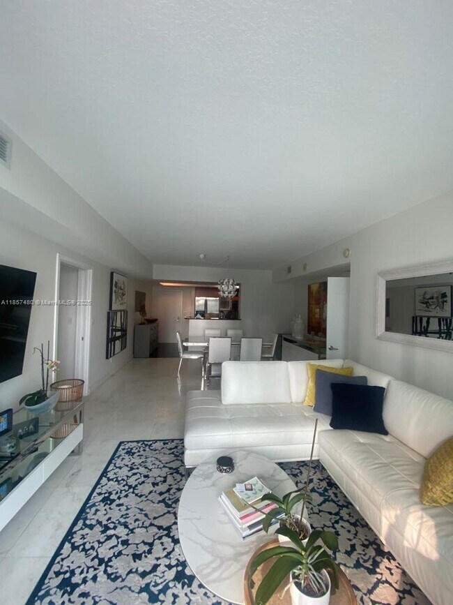 Photo - 335 S Biscayne Blvd Unit 607