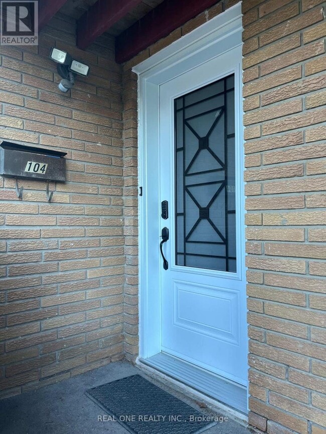 Photo - 104 Mentor Blvd