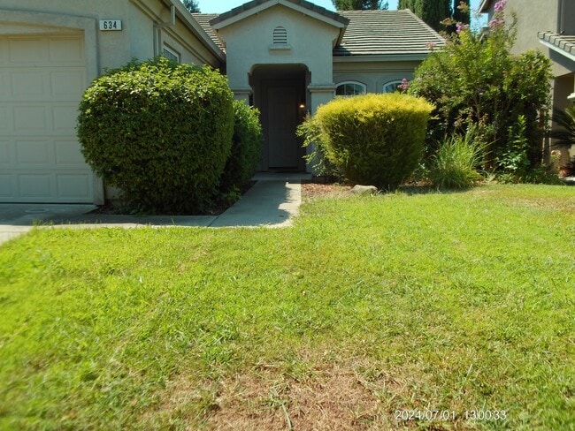 634 Falling Rock Ct