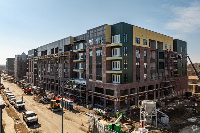 Photo - Harbor Side at Conwood Flats Apartments