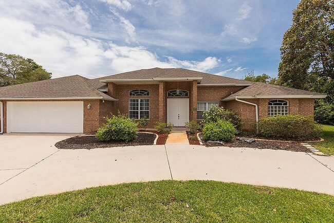 Building Photo - 1476 Kenoa Cir