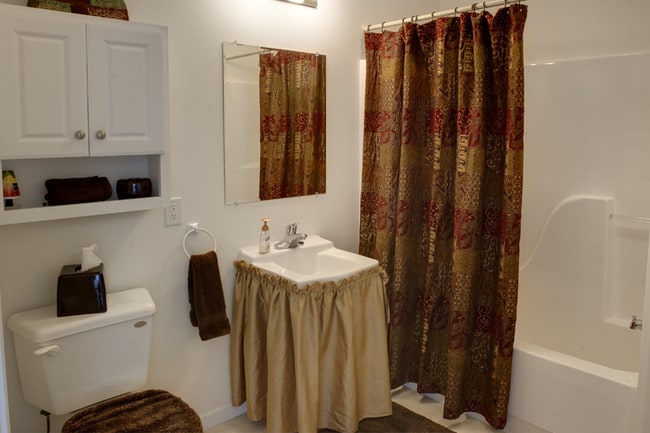 Photo - Kingswood Village Apartments