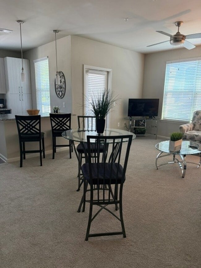 30 Market Point Dr Unit SI FL3-ID1631346P