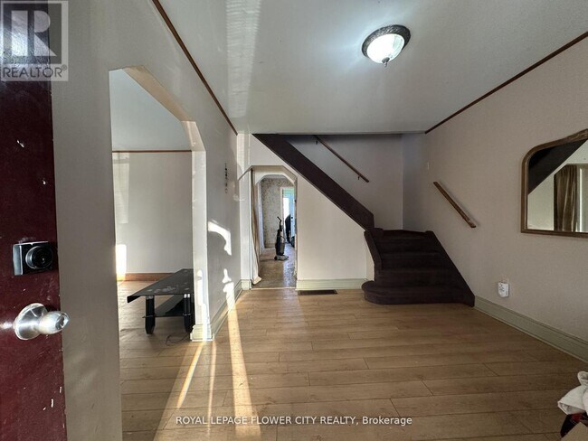 Photo - 1248 McEwan Ave