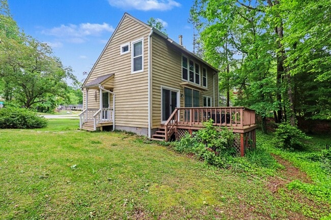 Building Photo - Beautiful 3 Bedroom Home in North Chesterfield ***Available Early July 2026***