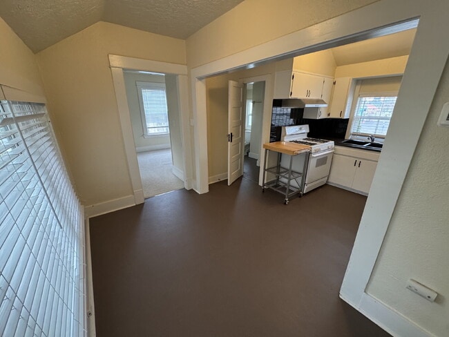 Photo - Cute 2-bedroom in Portsmouth Neighborhood / Close to University of Portland Unit 3