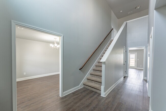 Photo - 119 Beaver Brook Pl