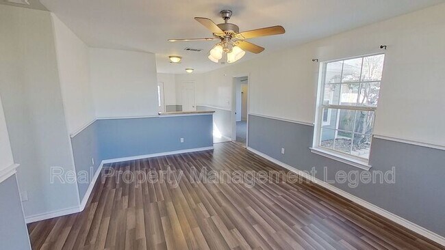Photo - 1614 S Montgomery St