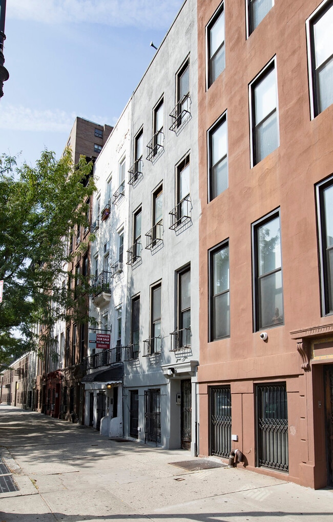 Building Photo - 329 E 116th St Unit Apt1